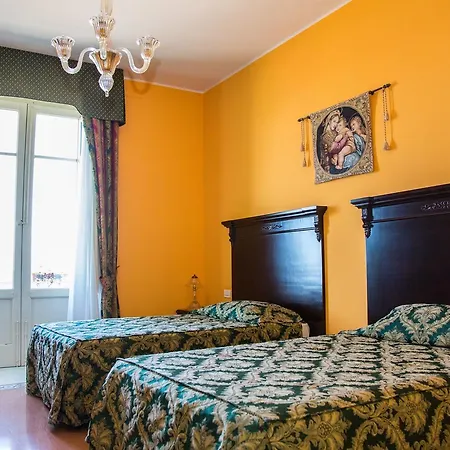 Hotel Donna Concetta 4*